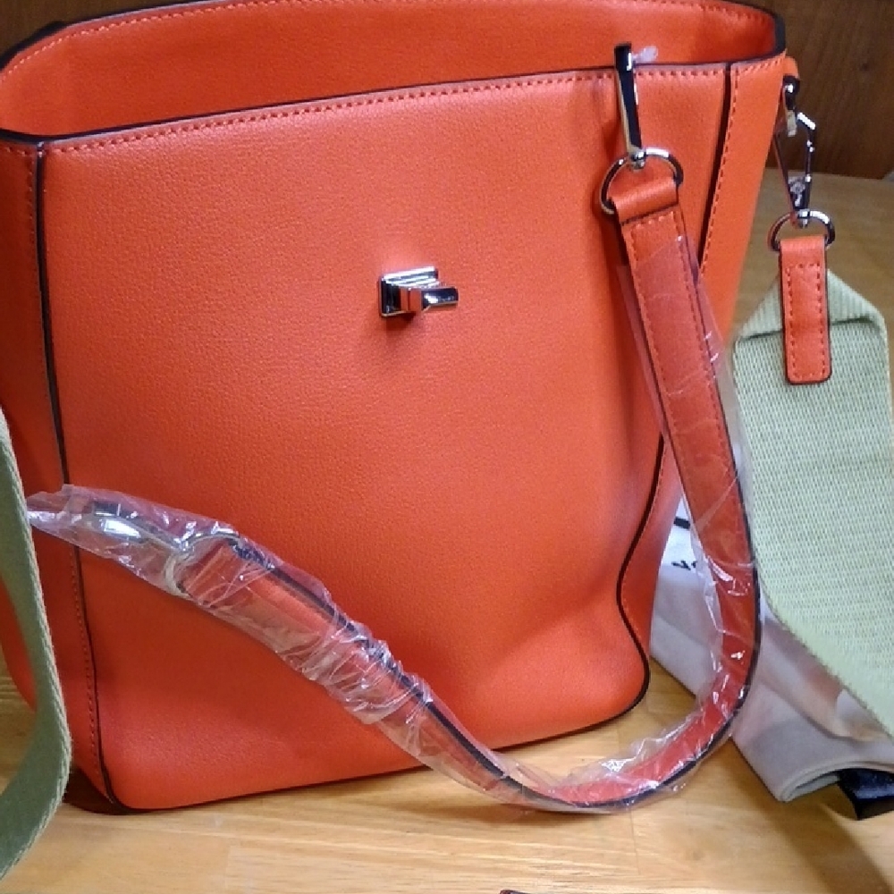 orYANY Orange Leather Crossbody Bucket Bag with Green Strap - Picture 11 of 13